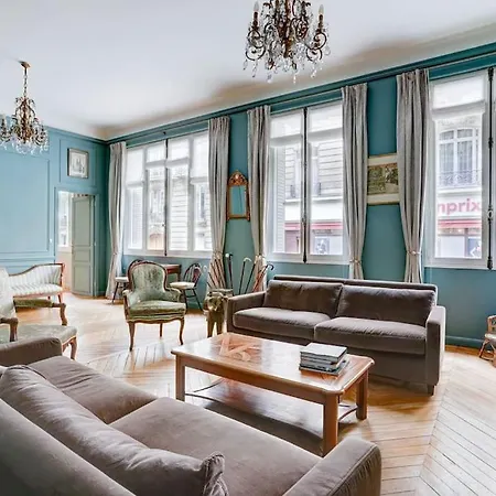 Appartement Au Pied De La Tour Eiffel